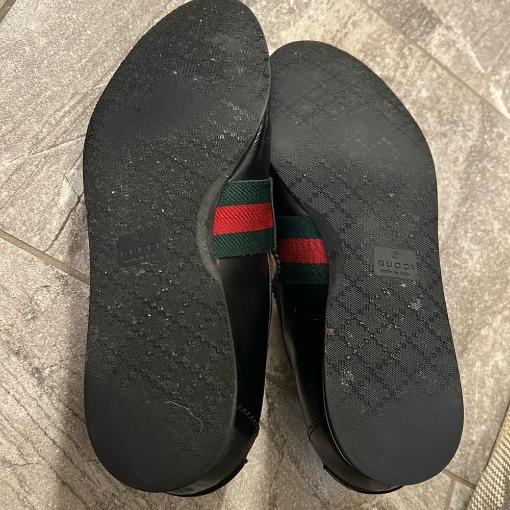 GUCCI Black and Red Loafers Slip-Ons - Picture 5 of 14